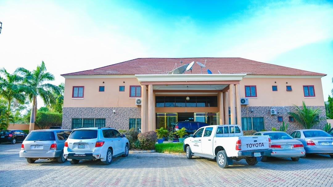 Homtel Derivative and Suites