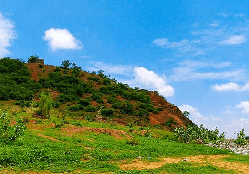 Gordon Dutse Hill in Kano, which should be on your Nigerian travel bucket list.